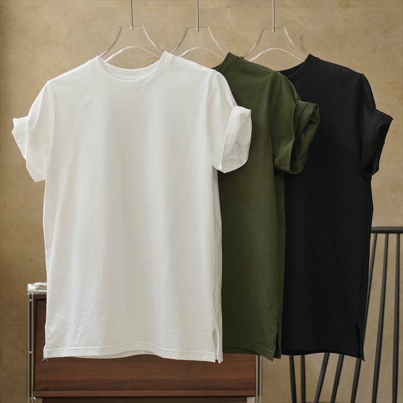 【P2倍&クーポン有】Tシャツ オールシーズン 半袖 クルーネック 丸首 カラバリあり ブラック 黒 ホワイト 白 グリーン 無地 S M 体型カバー 流行 トレンド 普段使い 日常使い 楽ちん プチプラ 美脚 脚長 華奢見え 細見え 着痩せ 効果 定番 着回し デイリー 合わせ