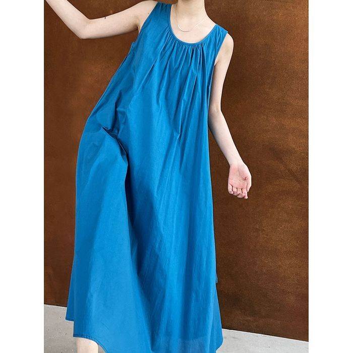 【P2倍&クーポン有】ワンピース 夏 ロング丈 袖なし Aライン タック ホワイト 白 ブルー 無地 M L リゾート 体型カバー 1枚で決まる スニーカーコー...