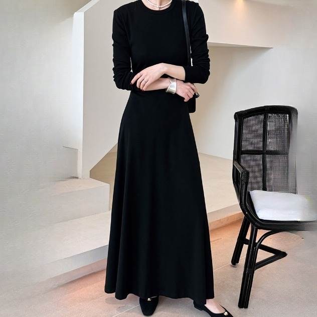 【P2倍&クーポン有】ワンピース ドレス 個性的 春 秋 冬 ひざ下 ミモレ丈 長袖 バックオープン クルーネック 丸首 フレア 細身 ブラック グレー ベージ...