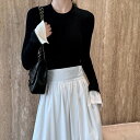 【P2倍&クーポン有】トップス カットソー ニット ロンT 個性的 春 秋 冬 普通丈トップス 裾イン 長袖 ひらり袖 ベルスリーブ クルーネック 丸首 スリム セミタイト 細身 スリット 伸縮性 カラバリあり ブラック 黒 グレー 灰色 バイカラー 無地 M L リブ 学校
