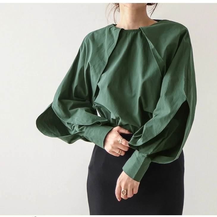 【P2倍&クーポン有】トップス シャツ ブラウス 春 秋 冬 長袖 クルーネック 丸首 ホワイト グリーン 無地 フリーサイズ 学校 バイト イベント リゾート 旅行 ホテル ガーデン コンサート ライブ 外出 体型カバー 流行 トレンド 普段使い 日常使い 楽ちん 着痩せ
