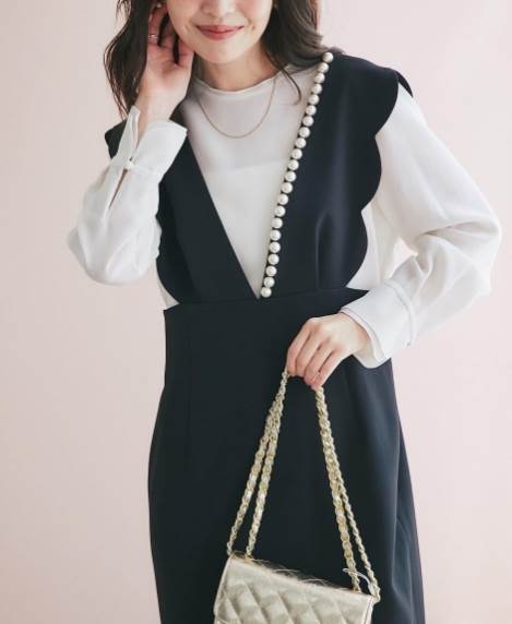 【P2倍&クーポン有】ワンピース レディース サスペンダースカート 夏 ひざ下 ロング丈 袖なし タイト 落ち感 ブラック 黒 無地 S M L XL LL パーティー 式典 外出 体型カバー 1枚で決まる 華奢見え 細見え 着痩せ 効果 高見え 発表会 食事会 ご挨拶 シンプル エ