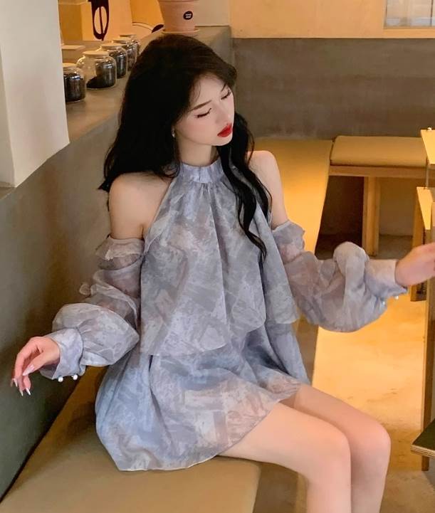 【P2倍&クーポン有】トップス レディース シャツ ブラウス シアーシャツ 夏 長丈トップス 裾長め お尻カバー 長袖 二の腕カバー スタンドカラー フレア Aライン オーバーサイズ 落ち感 肩だし シフォン ふっくら 透け感 シアー 総柄 S M L 薄手 リゾート 旅行