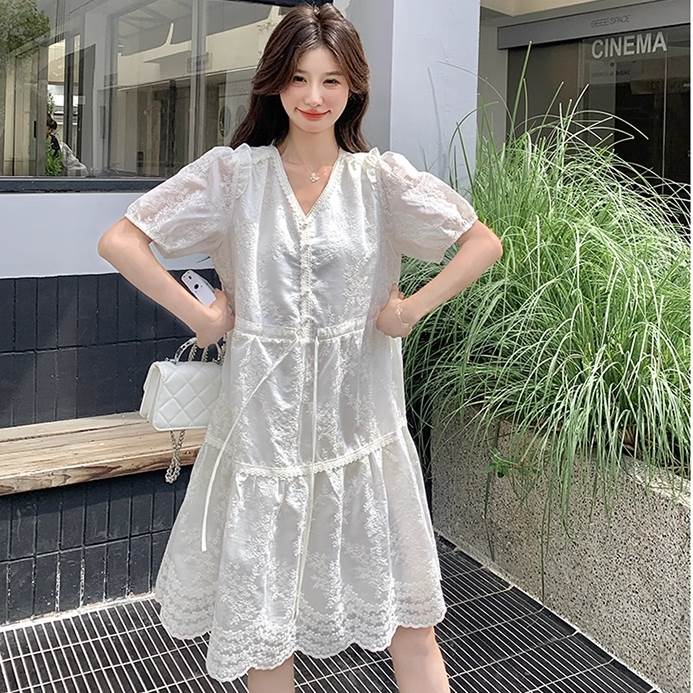 レース 刺繍 膝丈 ワンピース 夏 ひざ丈 半袖 パフスリーブ Vネック 襟なし フレア シフォン フリル ドロスト 透け感 シアー ボタン ホワイト 白 S ...