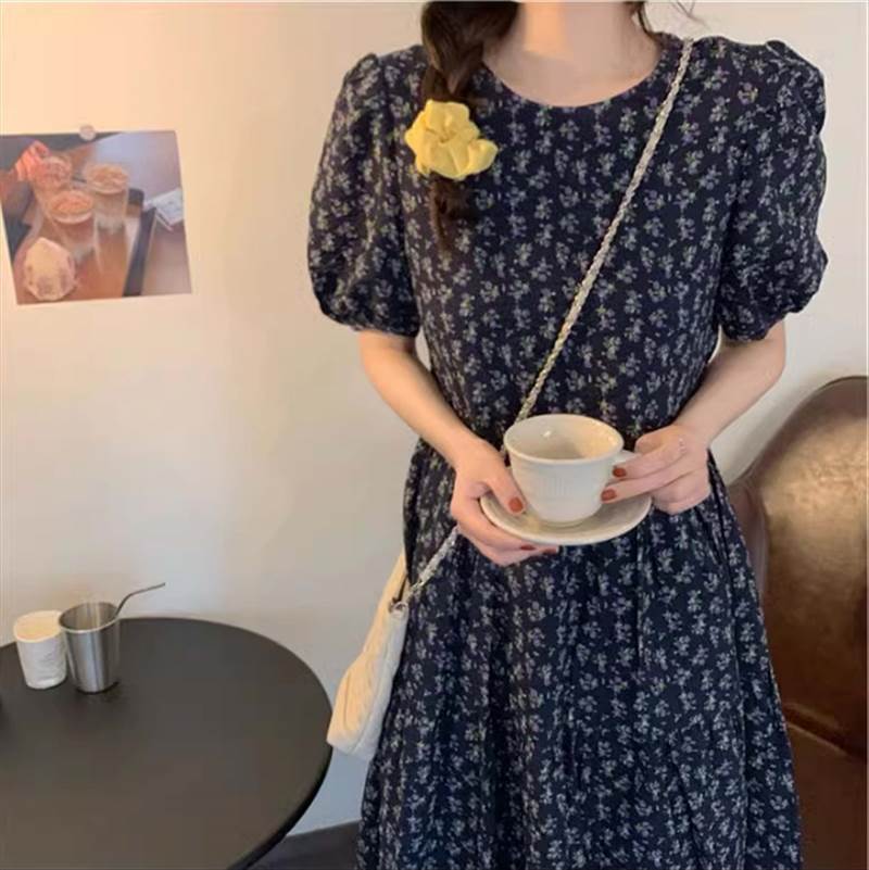 Rakuten - 【P2倍&クーポン有】 レディース ワンピース ロング 夏 ラウンドネック 主役級 花柄 春 通学 お出かけ デート 30代 学生 個性的 パフスリーブ 学校 大人可愛い きれいめ 秋 存在感 ハイウエスト 小花 10代 おしゃれ 部活 カジュアル 20代 半袖