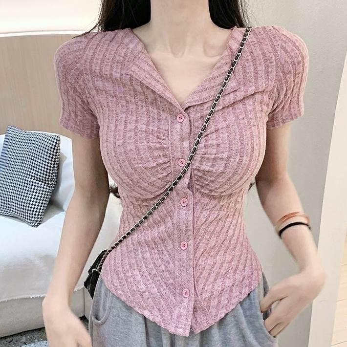 【P2倍&クーポン有】 レディース トップス ニット スリム セーター ボタン シンプル こなれ感 クルーネック フェミニン ラフ カジュアル かわいい 前開き ヴィンテージ 上品 かっこいい 細身 ニットソー タイト おしゃれ 大人可愛い きれいめ 半袖