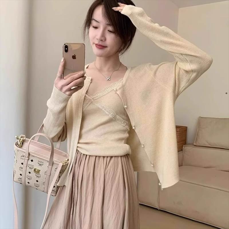 【P2倍&クーポン有】 レディース アンサンブル トップス 長袖 ニット 大人可愛い おしゃれ 主役級 カーディガン Vネック レース かっこいい シンプル カジュアル きれいめ キャミソール ルーズ クルーネック セットアップ ガーリー こなれ感 上品 セーター