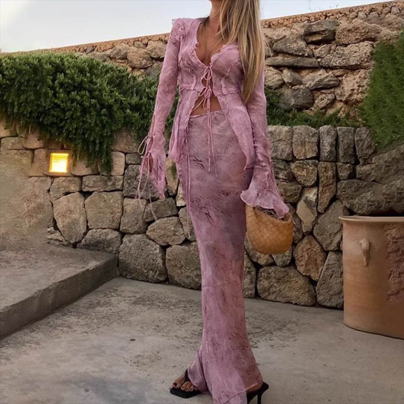 【P2倍&クーポン有】 2点セット レディース スカート 前開き トップス 萌袖 透け感 カジュアル セットアップ ロング おしゃれ 異国風 スマート 長袖 ス...