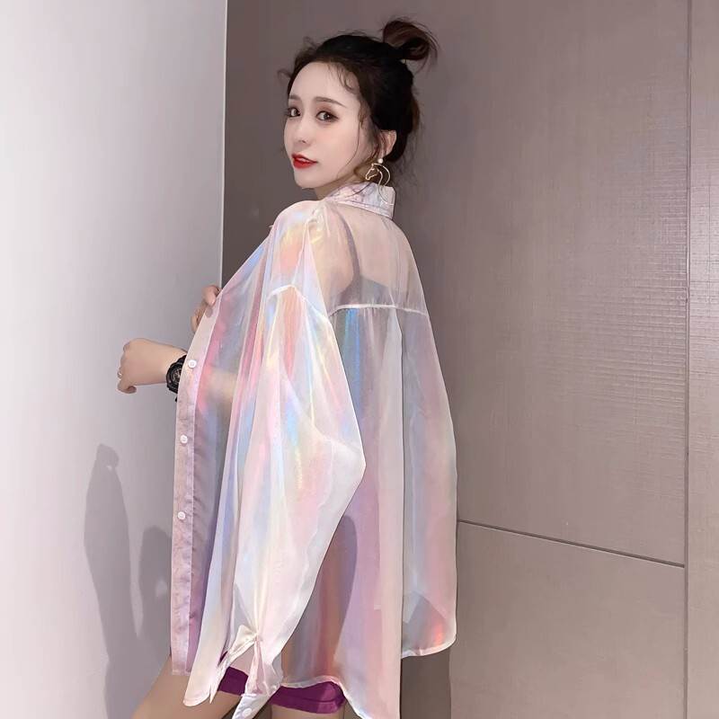 Rakuten - 【P2倍&クーポン有】 トップス シャツ 長袖 カジュアル 襟付き シンプル ベーシック かっこいい ミディアム丈 こなれ感 秋 上品 きれいめ 存在感 光沢 シースルー おしゃれ 抜け感 かわいい 前開き 透け感 個性的 ナチュラル 大人可愛い 主役級 ボタン