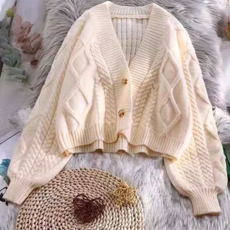 【P2倍&クーポン有】 レディース ニット カーディガン かわいい 上着 ふっくら きれいめ 中厚手 ショート 大人可愛い ラフ 伸縮性 カジ..