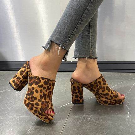 【P2倍&クーポン有】 サンダル レディースシューズ シンプル モード系 大人 モダン 大人っぽい ガーリ..