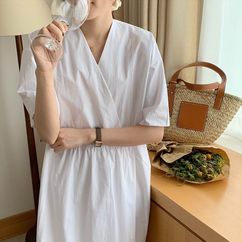 Rakuten - 【P2倍&クーポン有】 ワンピース レディース マキシ丈 シンプル 5分袖 主役級 大人女子 カジュアル お洒落 こなれ感 ラフ ルーズ Vネック 膝下 ロングワンピース 袖あり ワンピドレス ガーリー 上品 かわいい 大人可愛い カシュクール きれいめ 抜け感