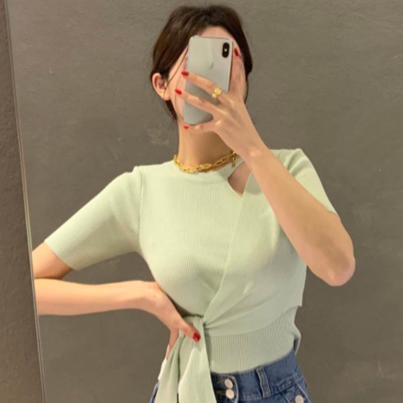  トップス デート きれいめ 存在感 カジュアル コーデ 女子会 お出かけ 旅行 大人可愛い 上品 トレンド スタイル 休日 かわいい シンプル ブラウス モテ 大人女子 大人 主役級 インスタ映え ファッション 流行