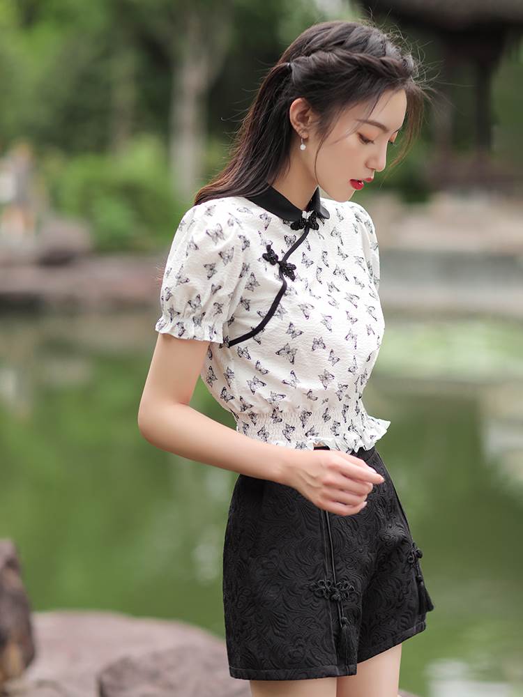 【P2倍&クーポン有】 トップス ボトムス かわいい 存在感 大人可愛い シンプル 休日 ブラウス お出かけ..