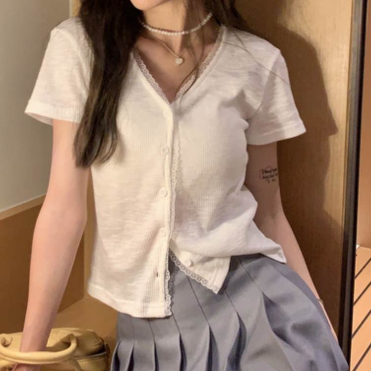 Rakuten - 【P2倍&クーポン有】 トップス デート シンプル 女子会 大人 流行 ファッション 休日 着回し コーデ スタイル トレンド 上品 きれいめ 大人可愛い カジュアル カットソー モテ 旅行 主役級 存在感 おしゃれ お出かけ インスタ映え