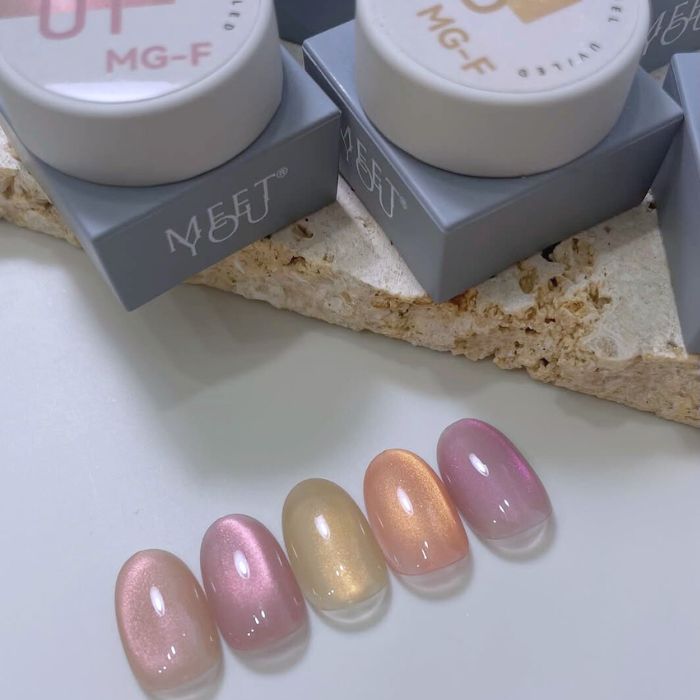 【MG-F Magnet 】【2.5g コンテナ】【全5色】新色 セルフネイル 透明度ニュアンスアートマグネット 個性派 キラキラ ジェルネイル 韓国風