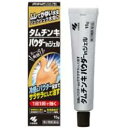 商品名 　小林製薬　タムチンキ　パウダーinジェル　15g　 内容量 　15g　　 成分名 成分（100g中）： 分量 はたらき オキシコナゾール硝酸塩 1g 白せん菌を殺菌して、患部の治癒を促進する リドカイン 2g みずむし、たむしに伴うかゆみを鎮める グリチルレチン酸 0.5g 炎症を鎮める l-メントール 1g 清涼感を与えて、かゆみをやわらげる 添加物として、カルボキシビニルポリマー、トウモロコシデンプン、酸化チタン、タルク、BHT、ジプロピレングリコール、エタノールを含有する 　　　　 効能・効果 みずむし、いんきんたむし、ぜにたむし 　 用法・用量 次の量を1日1回服用する。 年　齢：1回服用量 大人(15才以上)：5錠 11-14才：3錠 8-10才：2錠 5-7才：1錠 5才未満：服用しないでください ※2回以上続けて服用しないでください。 使用上の注意 　　　■使用上の注意 ■してはいけないこと （守らないと現在の症状が悪化したり、副作用が起こりやすくなる） 1．次の部位には使用しないこと （1）目や目の周囲、粘膜（例えば、口腔、鼻腔、膣など）、陰のう、外陰部など （2）湿疹 （3）湿潤、ただれ、亀裂や外傷のひどい患部 ■相談すること 1．次の人は使用前に医師、薬剤師または登録販売者に相談すること （1）医師の治療を受けている人 （2）乳幼児 （3）薬などによりアレルギー症状を起こしたことがある人 （4）患部が顔面または広範囲の人 （5）患部が化膿している人 （6）「湿疹」か「みずむし、いんきんたむし、ぜにたむし」かがはっきりしない人（陰のうにかゆみ・ただれなどの症状がある場合は、湿疹など他の原因による場合が多い） 2．使用後、次の症状があらわれた場合は副作用の可能性があるので、直ちに使用を中止し、製品の添付文書を持って医師、薬剤師または登録販売者に相談すること 関係部位 症状 皮ふ 発疹・発赤、かゆみ、かぶれ、はれ、刺激感 3．2週間くらい使用しても症状がよくならない場合は使用を中止し、製品の添付文書を持って医師、薬剤師または登録販売者に相談すること 販売者 ：小林製薬株式会社 問い合わせ先：お客様相談室 電話：0120-5884-01 受付：9:00〜17:00（土・日・祝日を除く） 区分 日本・【第2類医薬品】 広告文責 メガヘルスマート　電話：024-922-2148　薬剤師　菊地　浩也　 　 この商品は医薬品です。用法用量をご確認の上、 ご服用下さいませ。　 【使用期限：商品発送後、180日以上ございます】 医薬品販売に関する記載事項　　