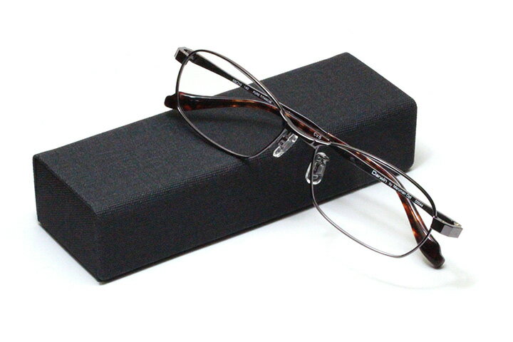 【フレーム単品メガネ】マルマンオプティカル　Darwin ダーウィン　D 0044-CV5 ブラウン【ウエリントン系】【チタン】【メーカー3年保証付き】【日本製眼鏡】　茶系フレーム　伊達メガネ【リーディンググラス/老眼鏡/遠近レンズ/ブルーライト対応レンズ】