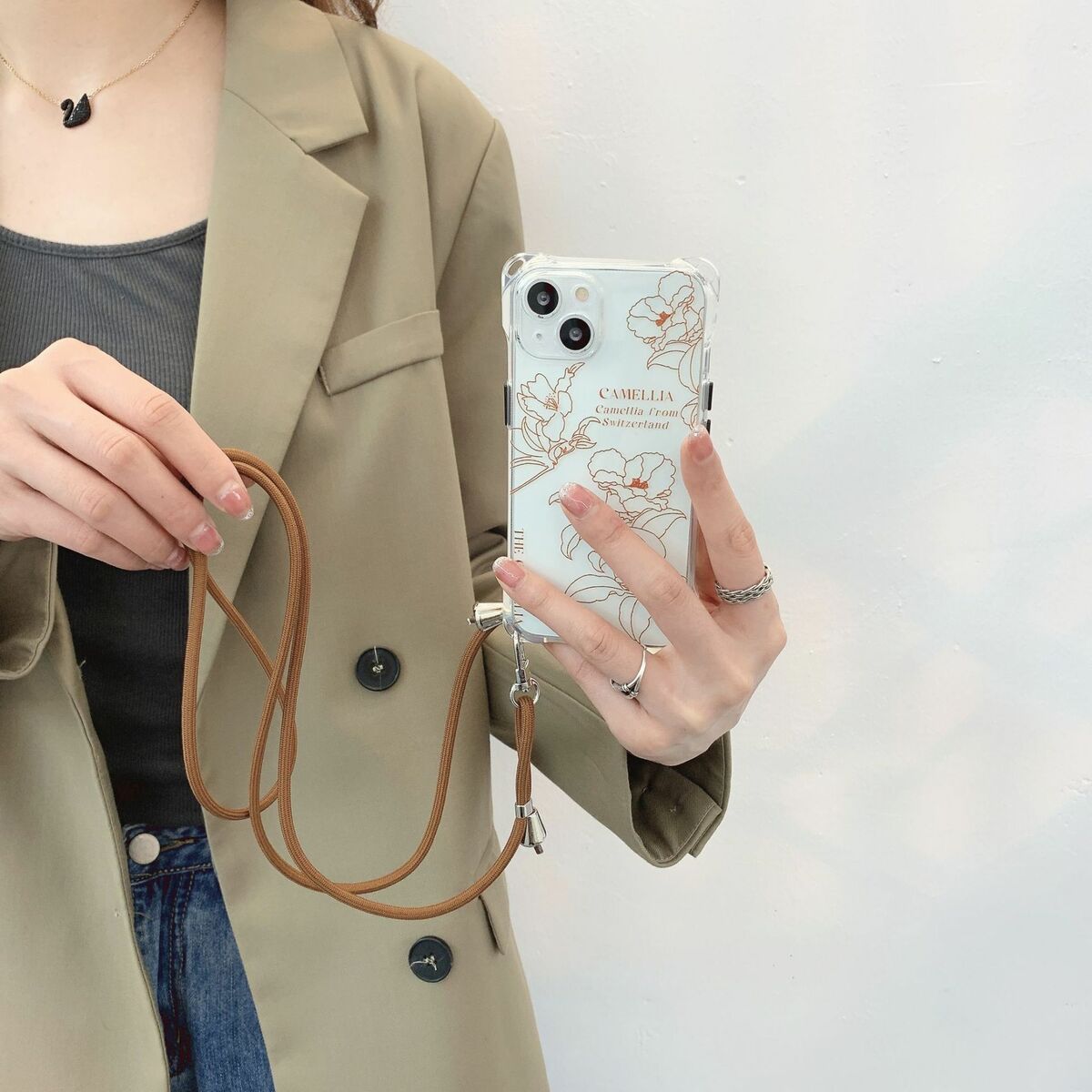 アイフォンケース ロープショルダーストラップ付き クリア花柄 クロスボディフォンケース 首かけ 斜めがけ 肩掛け ネックストラップ スマホケース　iPhone13 ケース iphone12 mini pro max アイフォンカバー iPhone7/8/SE/7P/8P 吊下げひも 紛失/落下防止