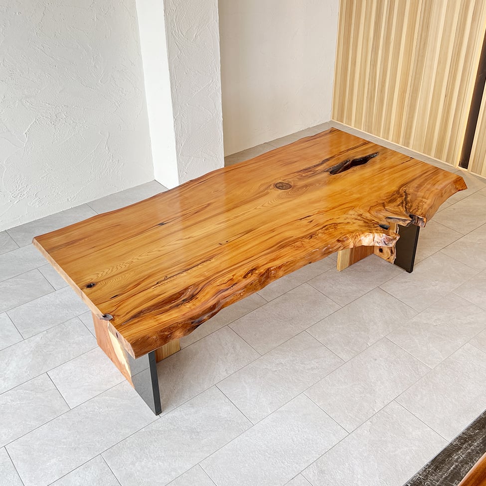 銘木屋 一枚板 テーブル ダイニングテーブル 応接 会議 商談 リビング インテリア 座卓 おしゃれ 屋久杉 4人掛 4人用 サイズ ウレタン塗装 高品質 希少...