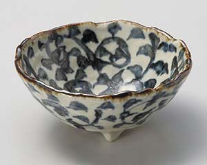 【まとめ買い10個セット品】和食器 オ047-058 タコ唐草三ツ足小鉢【キャンセル/返品不可】