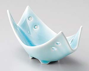 【まとめ買い10個セット品】和食器 ミ076-058 湖水青白透し舟形小鉢【キャンセル/返品不可】