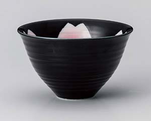 【まとめ買い10個セット品】和食器 ミ372-188 黒釉桜花ゆったり碗(小)【キャンセル/返品不可】