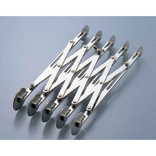 【 パイカッター5連ダブル［フラット/ギザ］ マトファー 82332 マトファー 】【 厨房器具 製菓道具 おしゃれ 飲食店 】 【 バレンタイン 手作り 】【メイチョー】