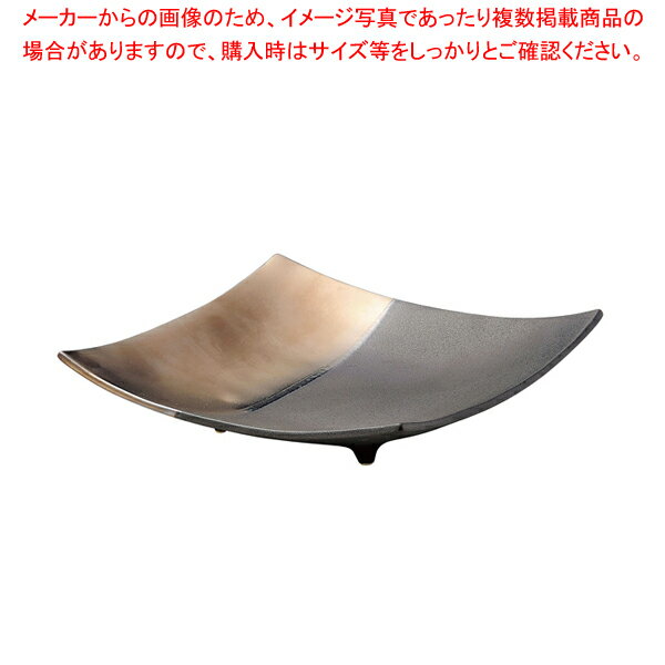 商品の仕様●間口×奥行×高さ(mm)：257×257×H66※商品画像はイメージです。複数掲載写真も、商品は単品販売です。予めご了承下さい。※商品の外観写真は、製造時期により、実物とは細部が異なる場合がございます。予めご了承下さい。※色違い、寸法違いなども商品画像には含まれている事がございますが、全て別売です。ご購入の際は、必ず商品名及び商品の仕様内容をご確認下さい。※原則弊社では、お客様都合（※色違い、寸法違い、イメージ違い等）での返品交換はお断りしております。ご注文の際は、予めご了承下さい。【end-9-2365】関連商品奏 スクエアプレート ゴールドブラック 21cm奏 スクエアプレート ゴールドブラック 26cm