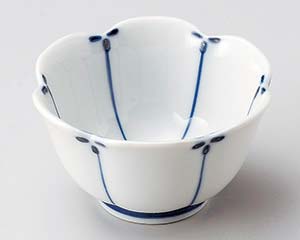 【まとめ買い10個セット品】和食器 ロ074-048 呉須梅割小鉢(小)【キャンセル/返品不可】【メイチョー】