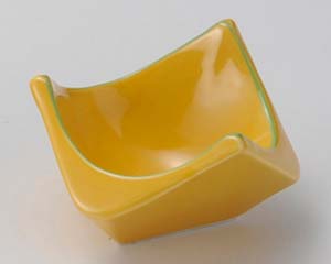 【まとめ買い10個セット品】和食器 キ090-278 黄釉グリン三角小付【キャンセル/返品不可】【メイチョー】