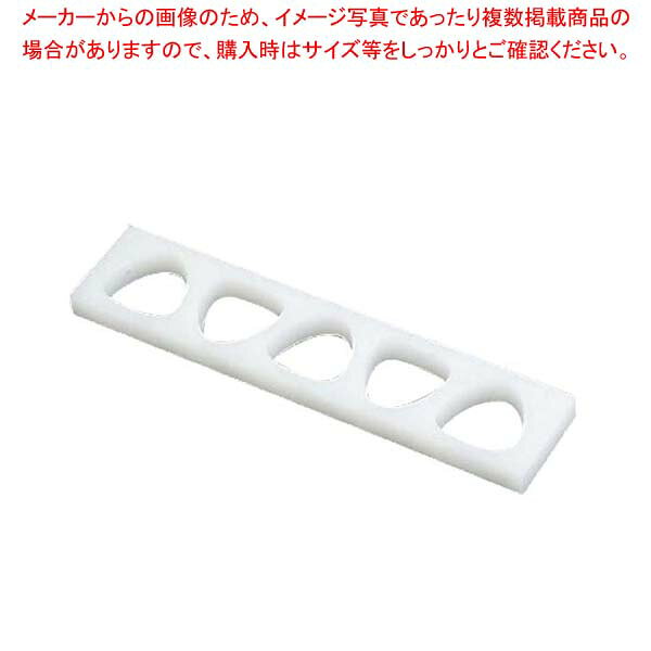 商品の仕様●内寸(mm)：出来上がり：68×65×H25 ●材質：高圧ポリエチレン ●耐熱・耐冷温度：90℃■● 米飯：80g※商品画像はイメージです。複数掲載写真も、商品は単品販売です。予めご了承下さい。※商品の外観写真は、製造時期により、実物とは細部が異なる場合がございます。予めご了承下さい。※色違い、寸法違いなども商品画像には含まれている事がございますが、全て別売です。ご購入の際は、必ず商品名及び商品の仕様内容をご確認下さい。※原則弊社では、お客様都合（※色違い、寸法違い、イメージ違い等）での返品交換はお断りしております。ご注文の際は、予めご了承下さい。PE おにぎり型(B)関東型 3穴 大【 おにぎり型・ライス型・押し寿司型 】 【厨房館】