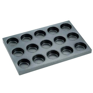 商品の仕様●サイズ：外寸（mm） 高さ（mm） 単品内径（mm） 高さ（mm） 600×400×35 94（80）×35●頁：0022●品番：07※商品画像はイメージです。複数掲載写真も、商品は単品販売です。予めご了承下さい。※商品の外観写真は、製造時期により、実物とは細部が異なる場合がございます。予めご了承下さい。製菓・製パン用品なら厨房卸問屋 名調にお任せください！厨房卸問屋 名調ではプロ業務用の製菓道具・製パン用品・製菓用の専門機器類、スイーツ販売に欠かせない各種消耗品をいつも格安・激安価格で通販しています。喫茶店・カフェ・ケーキ屋さんの器材・設備調達に、是非とも厨房卸問屋 名調をご用命くださいませ。ご家庭でもプロ専門の製菓道具を使って、1グレード上のお菓子作りを今まで以上に楽しんでみてはいかがでしょうか？デザート作りやケーキ作りが楽しくなること請け合いです。「〜に使う道具が無いか？」「欲しい商品があるが、商品名が分からない」など、ご不明な点はお気軽にお問い合わせください。お問い合わせ：info@meicho.ne.jp