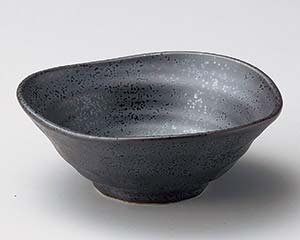 和食器 ヤ069-048 いぶし三角4.0鉢【厨房館】