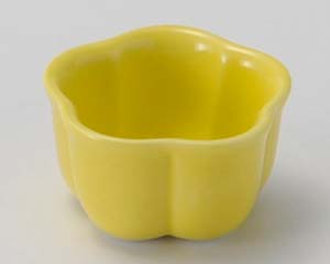 【まとめ買い10個セット品】和食器 カ092-258 黄釉梅型珍味(小)【キャンセル/返品不可】【厨房館】