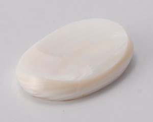 【まとめ買い10個セット品】和食器 ワ292-158 シェル箸置オーバル パール【キャンセル/返品不可】【厨房館】