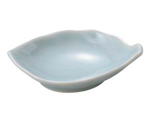 【まとめ買い10個セット品】和食器 イ445-328 青白磁唐草 葉形千代口【キャンセル/返品不可】【厨房館】