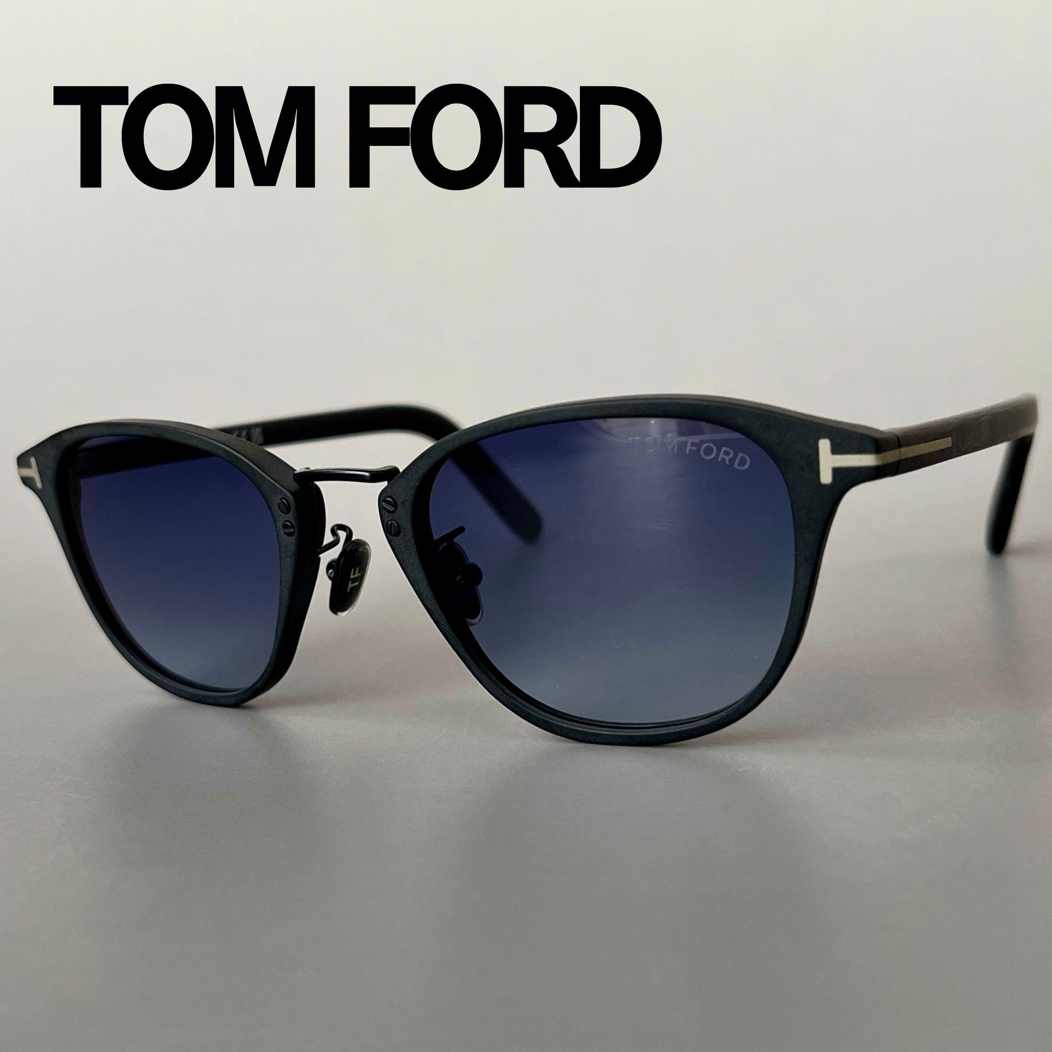 お買い物マラソン 6/20 20時～6/26 1:59まで トムフォード サングラス TOM FORD ウェリントン FT1049 マットブラック ブルー 黒 メンズ レディース アジアンフィット 新品 イタリア製 シンプル