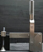 【特徴】 ・質量…1170g ・締圧力…3.0kN(300kg)