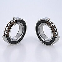 【製品概要】 ・玉と内輪・外輪の軌道がラジアル方向に対して接触角αで接し、ラジアル荷重と、一方向のアキシアル荷重に耐える ・接触角が大きいほど、アキシアル荷重の負荷能力が大きい。接触角が小さいほど、高速回転性が良くなる ・通常、軸受2個を対...