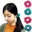 ヒゲ&キスの小さめシュシュ☆ヘアアクセサリー ヘアーアクセサリー 髭 ひげ くちびる 唇 リップ ピンク 緑 グリーン プチプラ プレゼント ギフト メロウスト...