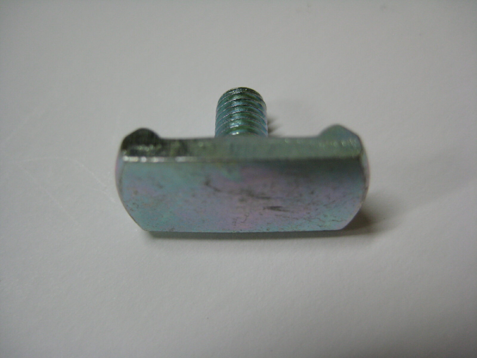 コロナ部品：締め付けボルト(2個入り)//320094009 ウィンドエアコン用〔メール便対応可〕