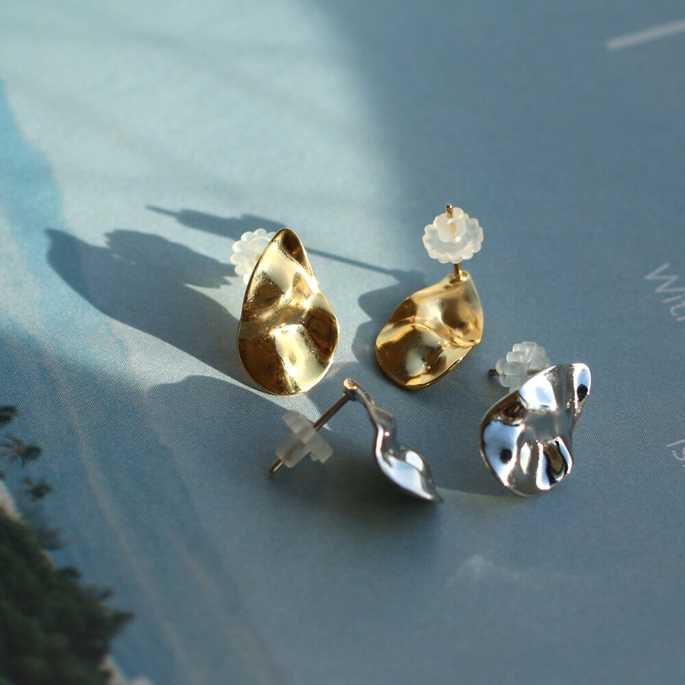 【最大10%OFFクーポン】 ピアス メタル ドロップ 金属アレルギー トレンド 18kコーティング おしゃれ レディース 人気 流行 ブランド 女性 大人 プ...