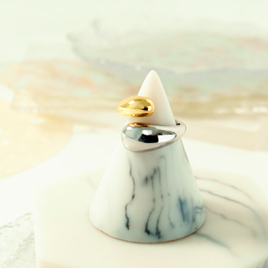 【スーパーSALE50%OFF!】バイカラーリング 指輪 フリーサイズ 大人 上品 ワンポイント 重ねづけ 重ね付..