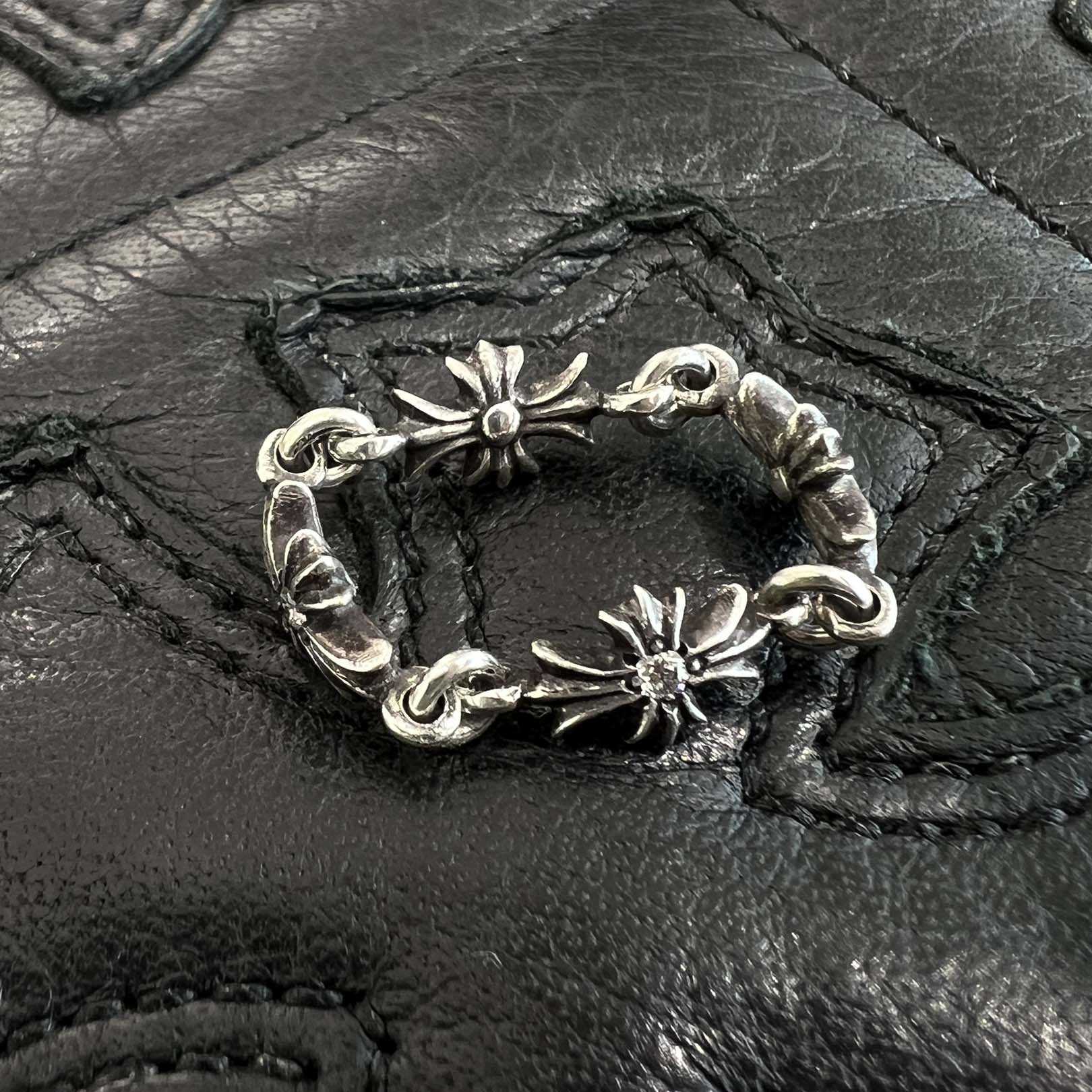 CHROME HEARTS Tiny E CH Plus Silver Ring Diamond Size 9.5号 クロムハ―ツ タイニーE CHプラス シルバーリング ダイヤモンド 指輪 アクセサリー シルバー925 片面ダイヤ シルバー サイズ9.5号【251121】【ほぼ新品】(4)