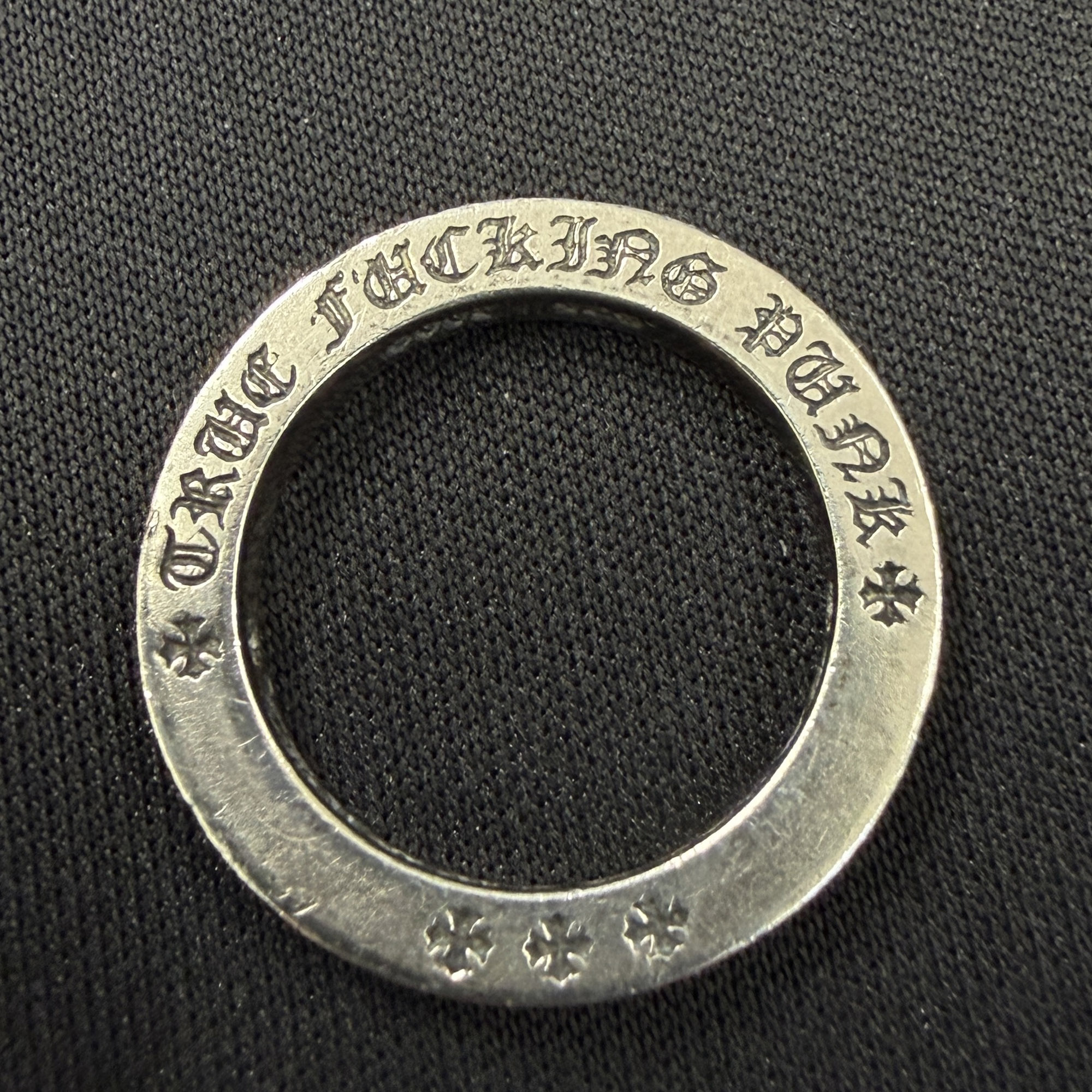 CHROME HEARTS True Fucking Punk Ring Size 8号 クロムハーツ トゥルー ファッキンパンク リング シルバーリング アクセサリー 指輪 ロゴ刻印 シルバー925 サイズ8号【260805】【中古-A】