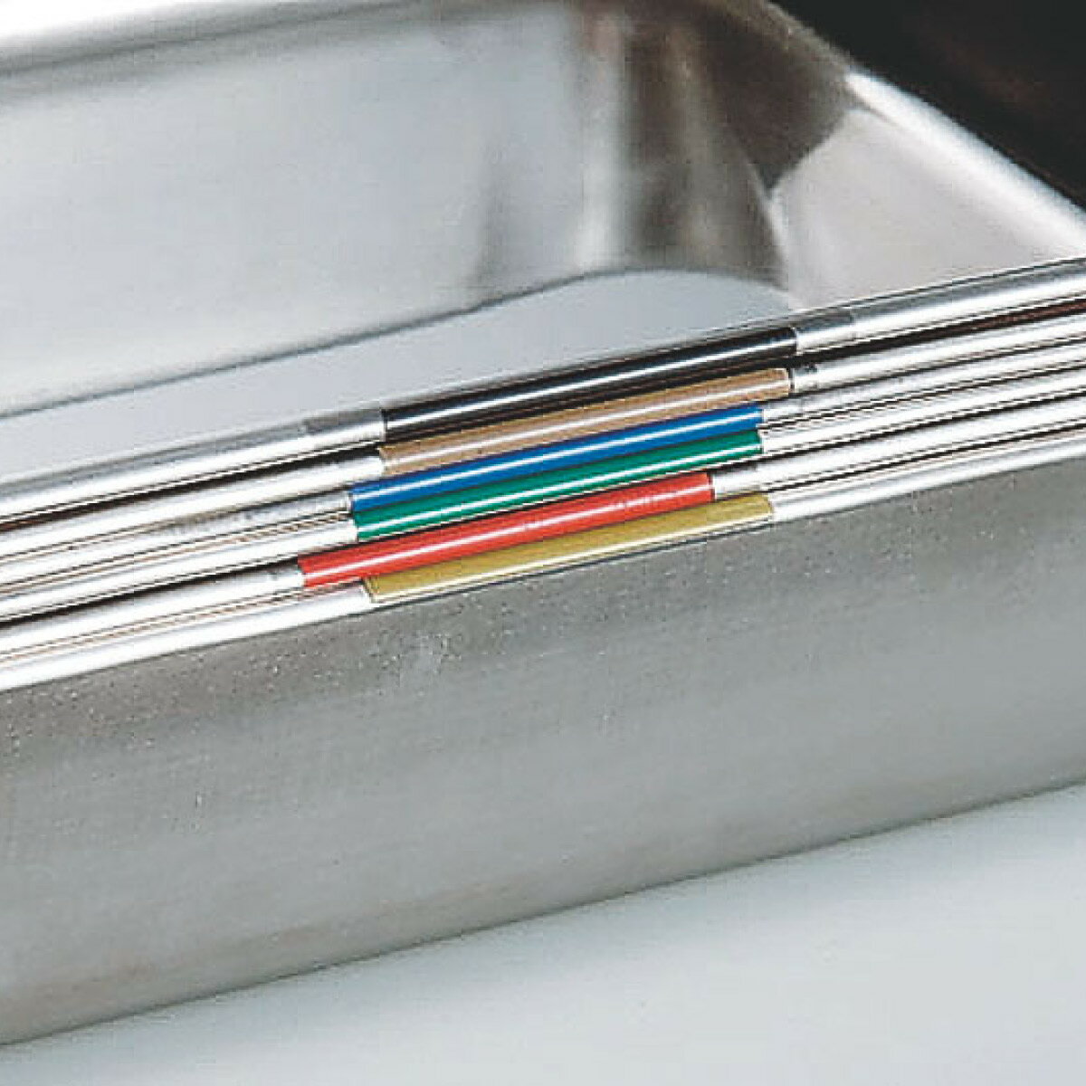 【ブラックフライデー！ポイント最大10倍】18-8 カラー角バット 15枚取 黄