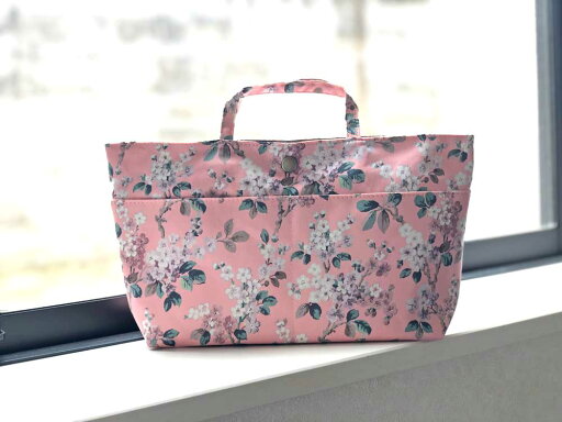 LIBERTYリバティプリントを使ったバッグインバッグ<Josephine>(ジョセフィン)PIピンク 969851 LIBERTYリバティプリントを使ったバッグインバッグ<Josephine>(ジョセフィン)PIピンク 969851