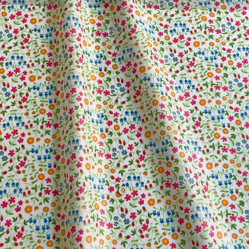 【エントリーでP10倍】LIBERTYリバティプリント 国産つや消しラミネート(ビニールコーティング生地)【エターナル】＜Little Mirabelle＞(リトルミラベル)MATLAMI3632003BE