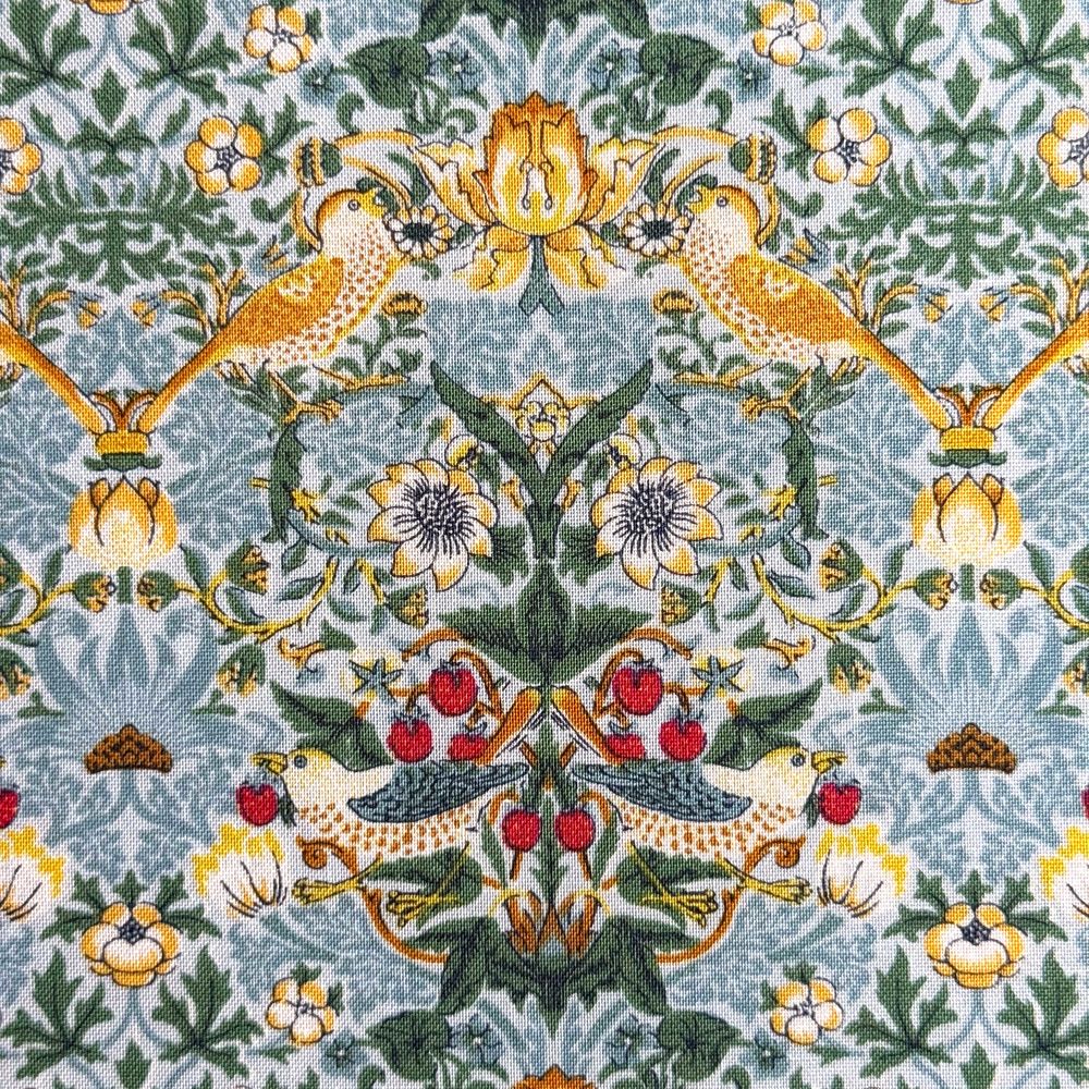 V&A William Morris ウィリアムモリス シーチング生地＜Strawberry Thief＞(ストロベリーシーフ)いちご泥棒【ライトブルー】VA10001S-G